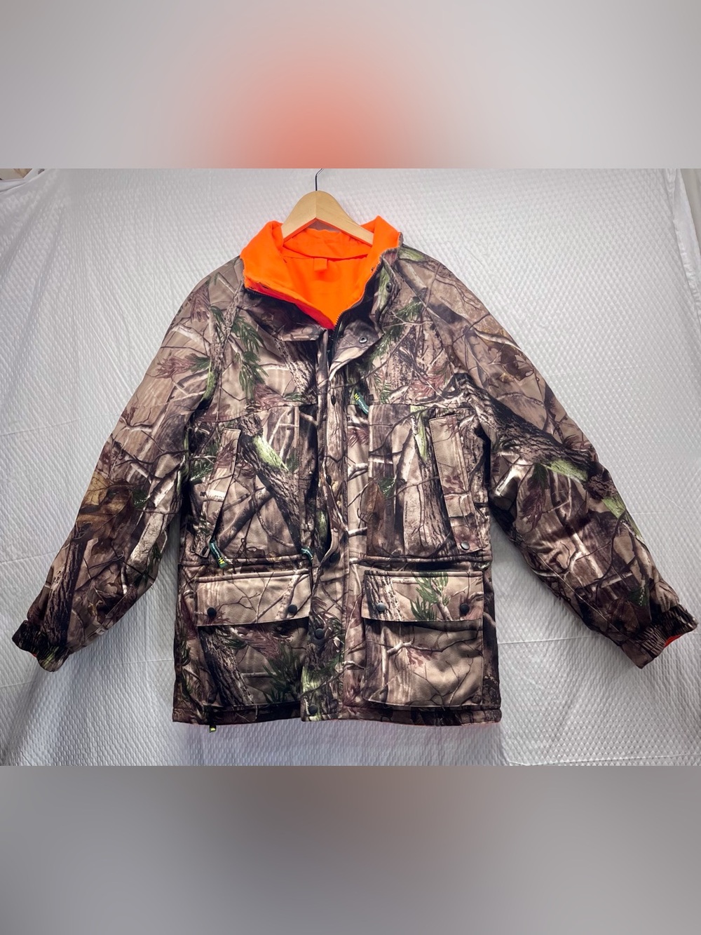 Realtree Camo Hunting Jacket Men’s Medium Blaze Orange Lining Outdoor Coat